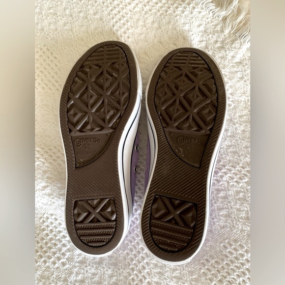 Converse - Picture 4 of 8